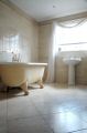24_bath2.jpg